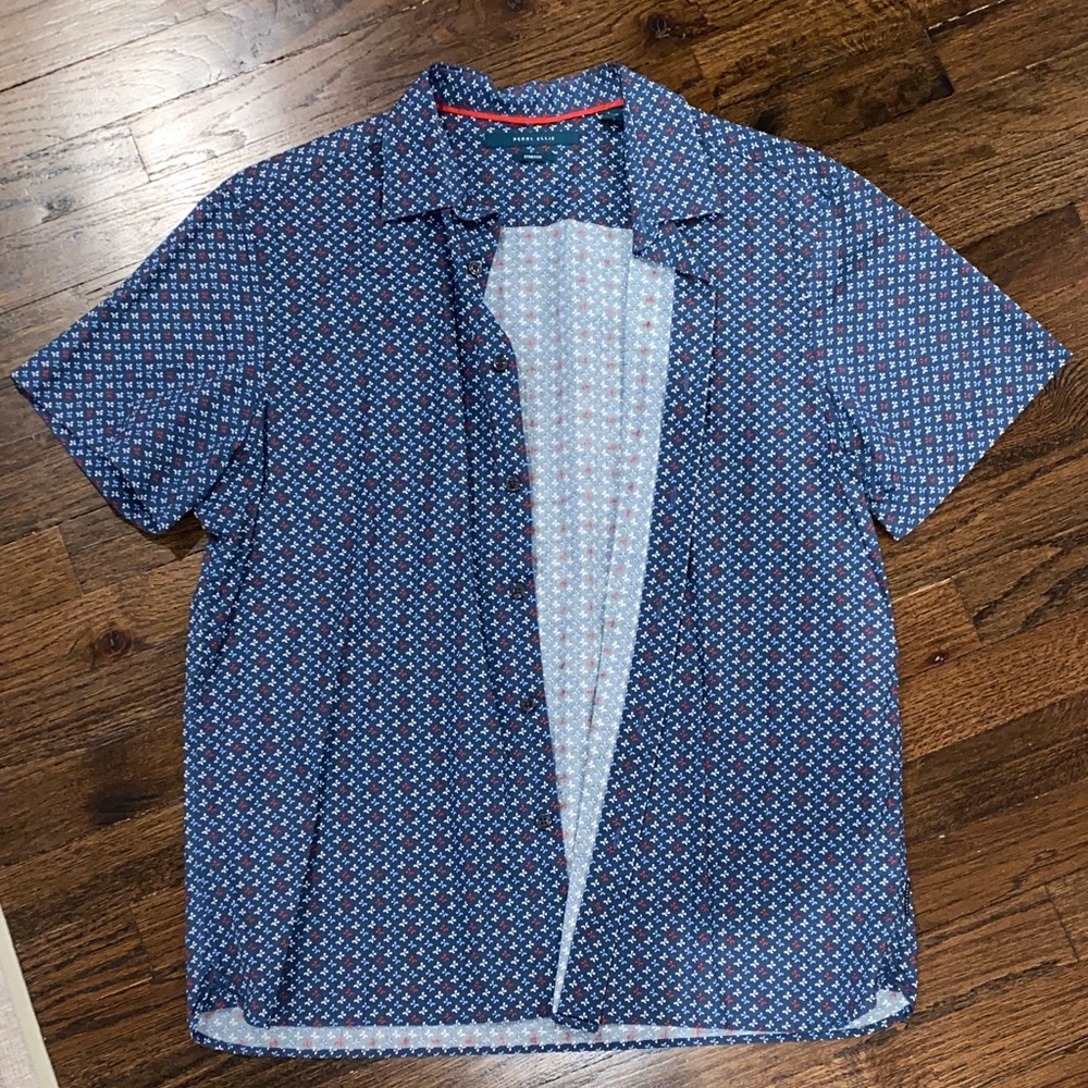 Men's Navy Short-Sleeve Printed Button-Up Shirt